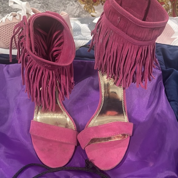 Pink sexy heels. - Picture 2 of 4